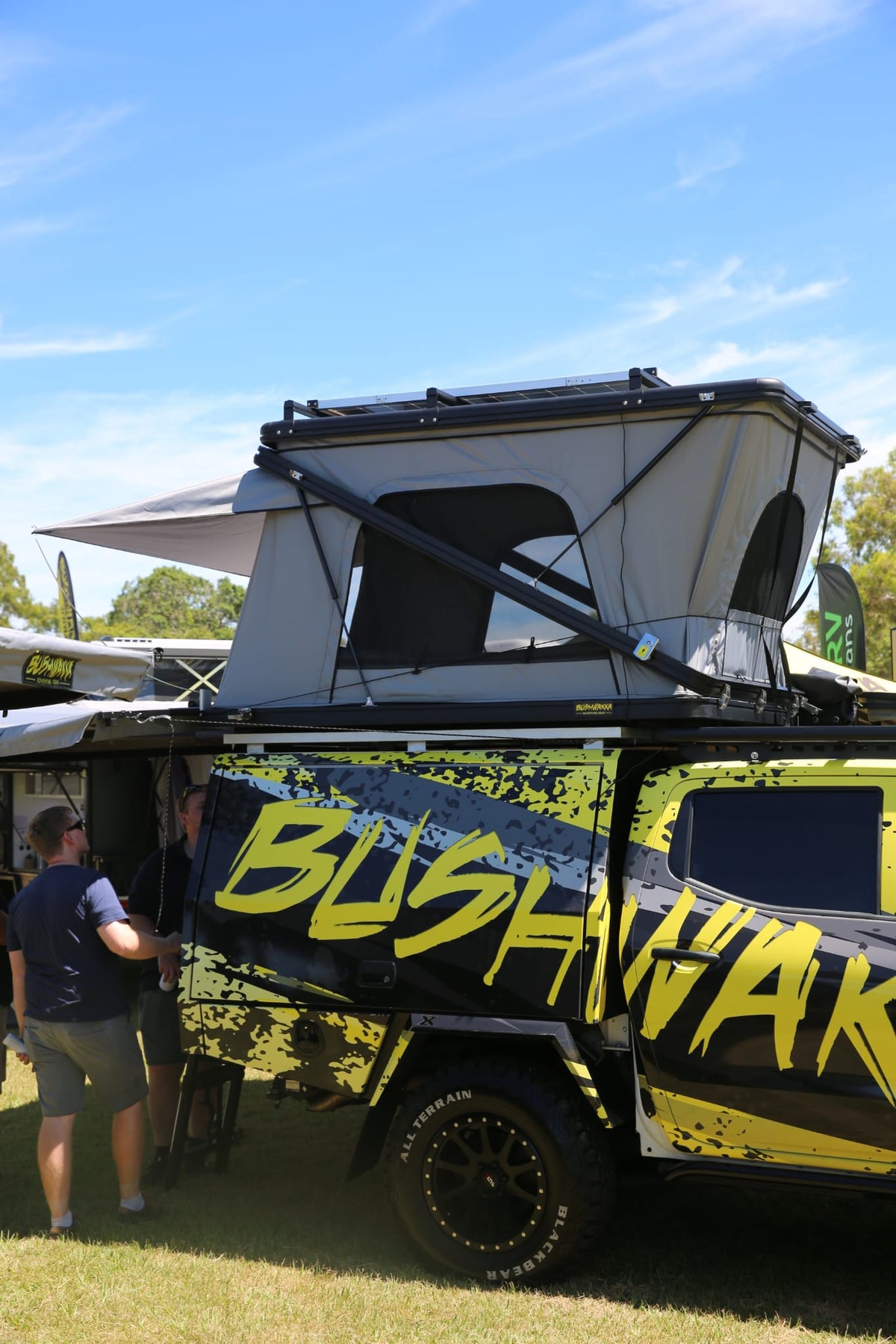 bushwakka roof top tent Taruca Big Shack Rooftop Tent – Manna Vehicle Outfitters LLC